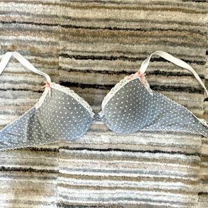 Laura Ashley slightly padded bra size 34B